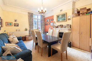 Dining Room- click for photo gallery